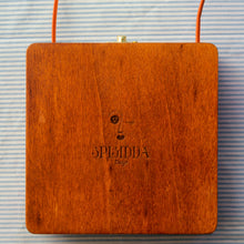 Load image into Gallery viewer, spisidda design borsa di legno artigianale giostra
