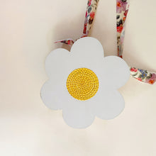 Carica l&#39;immagine nel visualizzatore di Gallery, Borsa di legno artigianale fatta a mano - M&#39;ama non M&#39;ama
