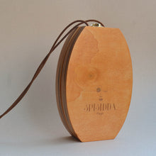 Carica l&#39;immagine nel visualizzatore di Gallery, spisidda design borsa di legno artigianale vide cor meum
