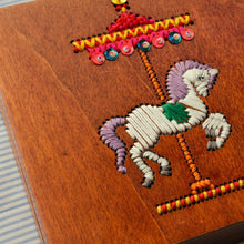 Load image into Gallery viewer, spisidda design borsa di legno artigianale giostra
