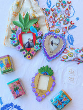 Load image into Gallery viewer, Cuori sacri personalizzati

