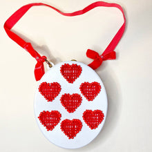 Carica l&#39;immagine nel visualizzatore di Gallery, Borsa di legno artigianale fatta a mano - I Love Love Love you
